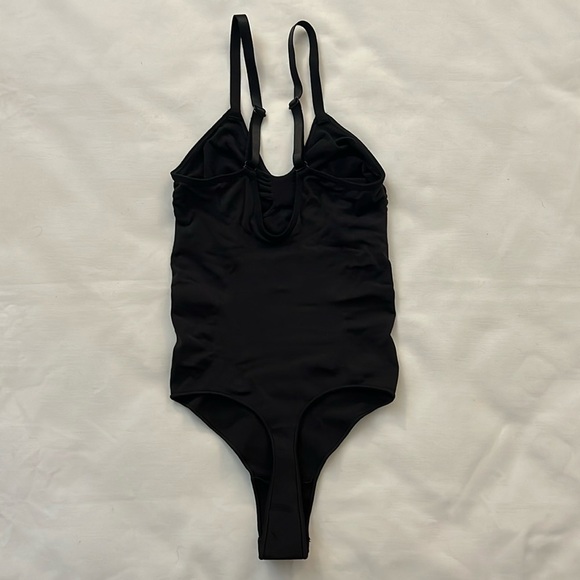 SKIMS Black Shapewear Bodysuit - Picture 3 of 3